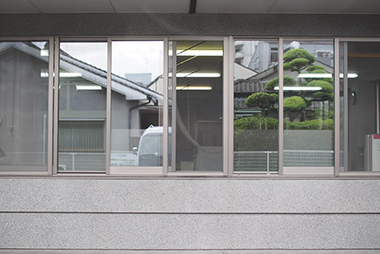 ガラスフィルム施工(目隠し、UVカットなど)